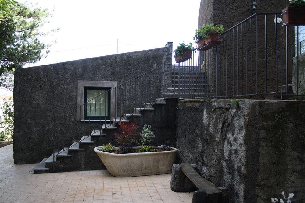 Casale Poggio Del Tiglio Casa de hóspedes Viagrande Exterior foto