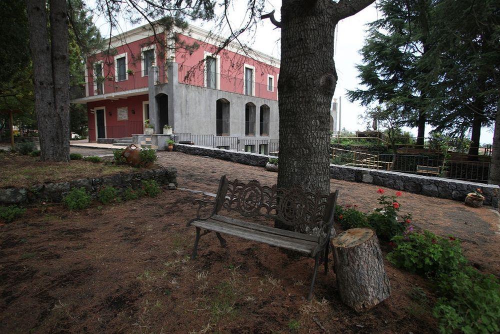 Casale Poggio Del Tiglio Casa de hóspedes Viagrande Exterior foto