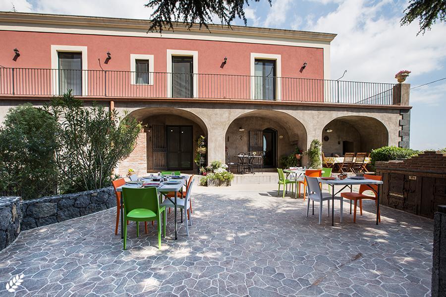 Casale Poggio Del Tiglio Casa de hóspedes Viagrande Exterior foto