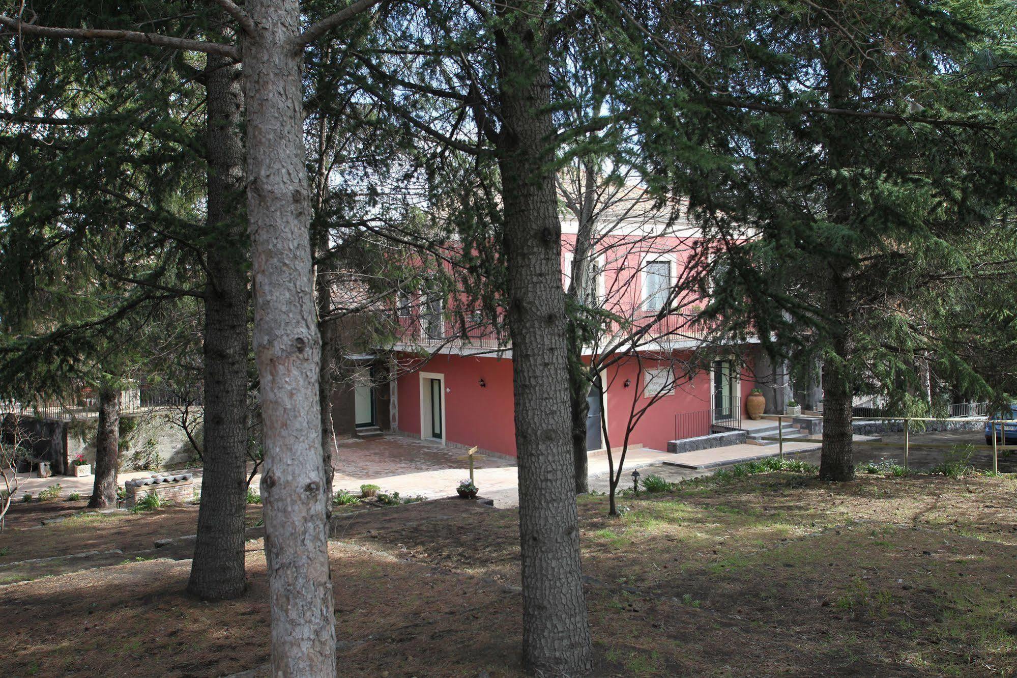 Casale Poggio Del Tiglio Casa de hóspedes Viagrande Exterior foto